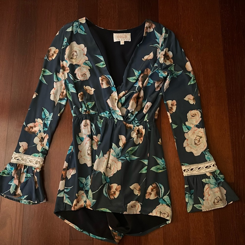 Cold Stone Fox Floral Romper